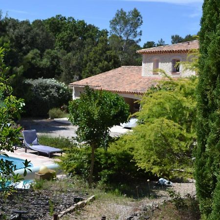 Suite 30 M2 Ideale Pour 2 Personnes Flassans-sur-Issole Εξωτερικό φωτογραφία