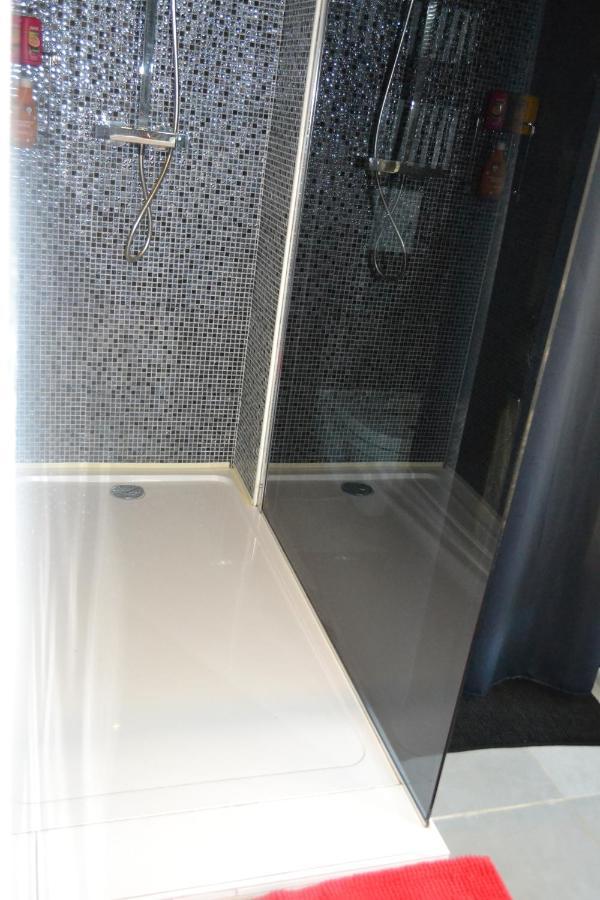Suite 30 M2 Ideale Pour 2 Personnes Flassans-sur-Issole Εξωτερικό φωτογραφία