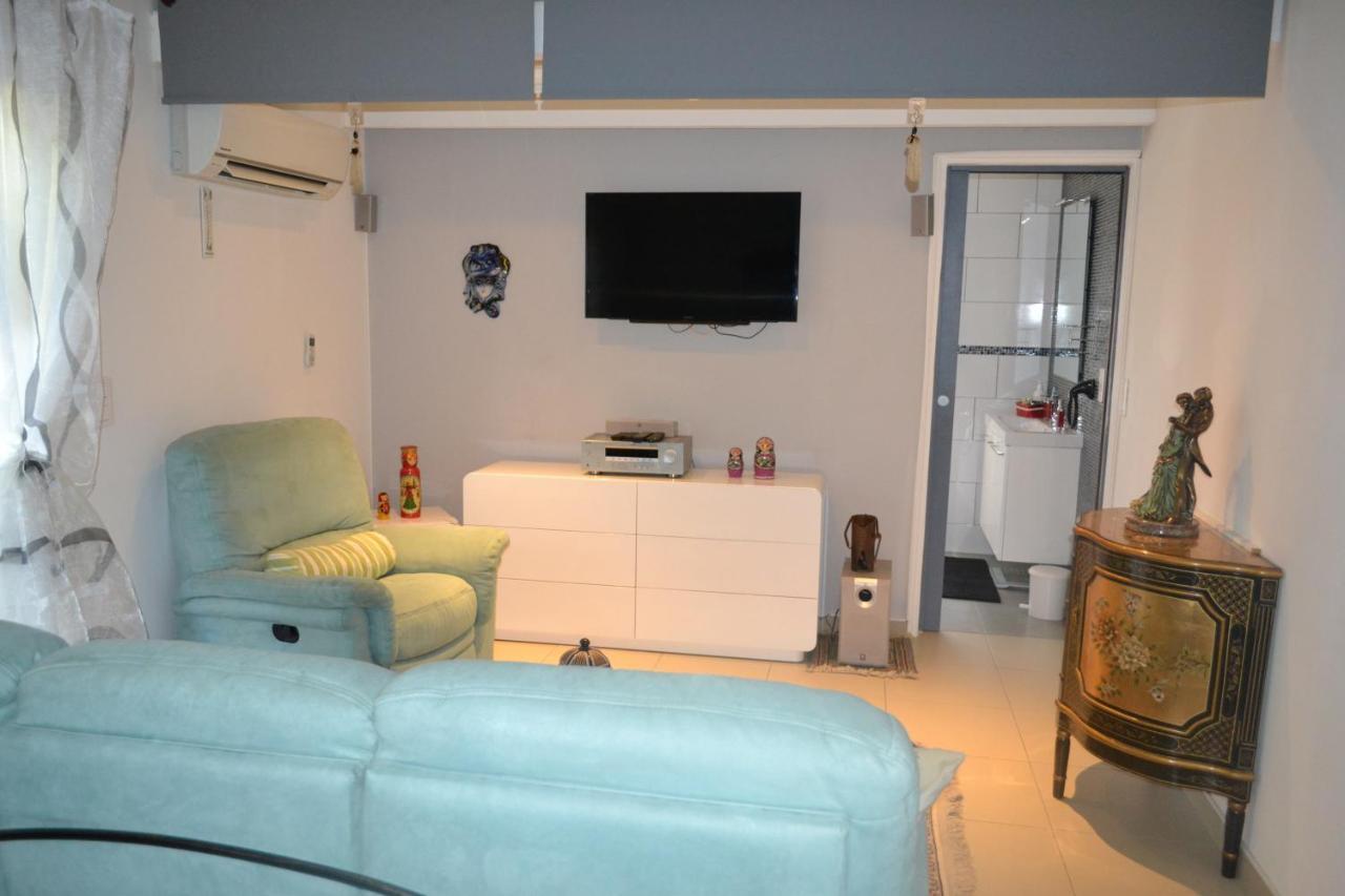 Suite 30 M2 Ideale Pour 2 Personnes Flassans-sur-Issole Εξωτερικό φωτογραφία