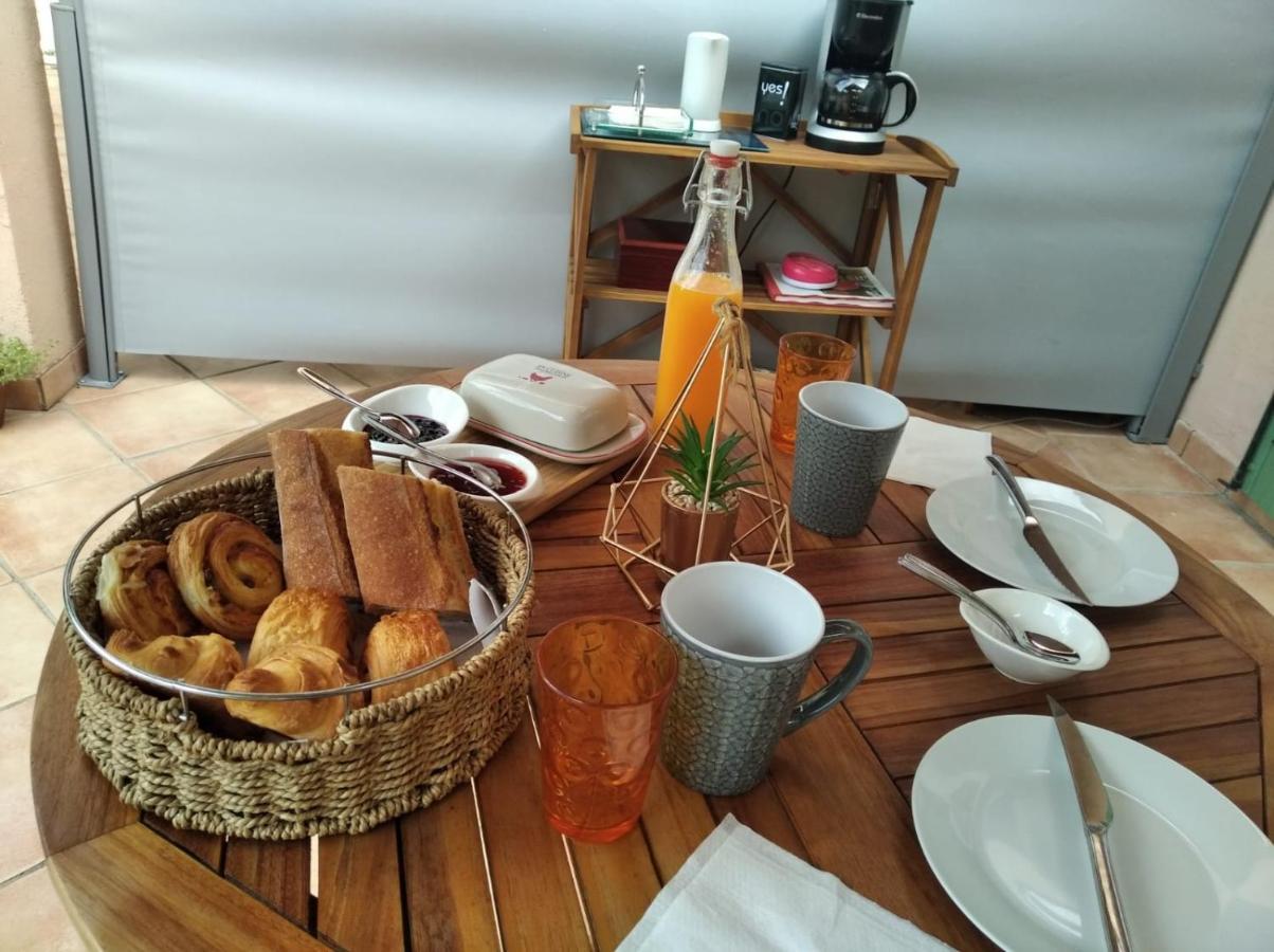 Suite 30 M2 Ideale Pour 2 Personnes Flassans-sur-Issole Εξωτερικό φωτογραφία