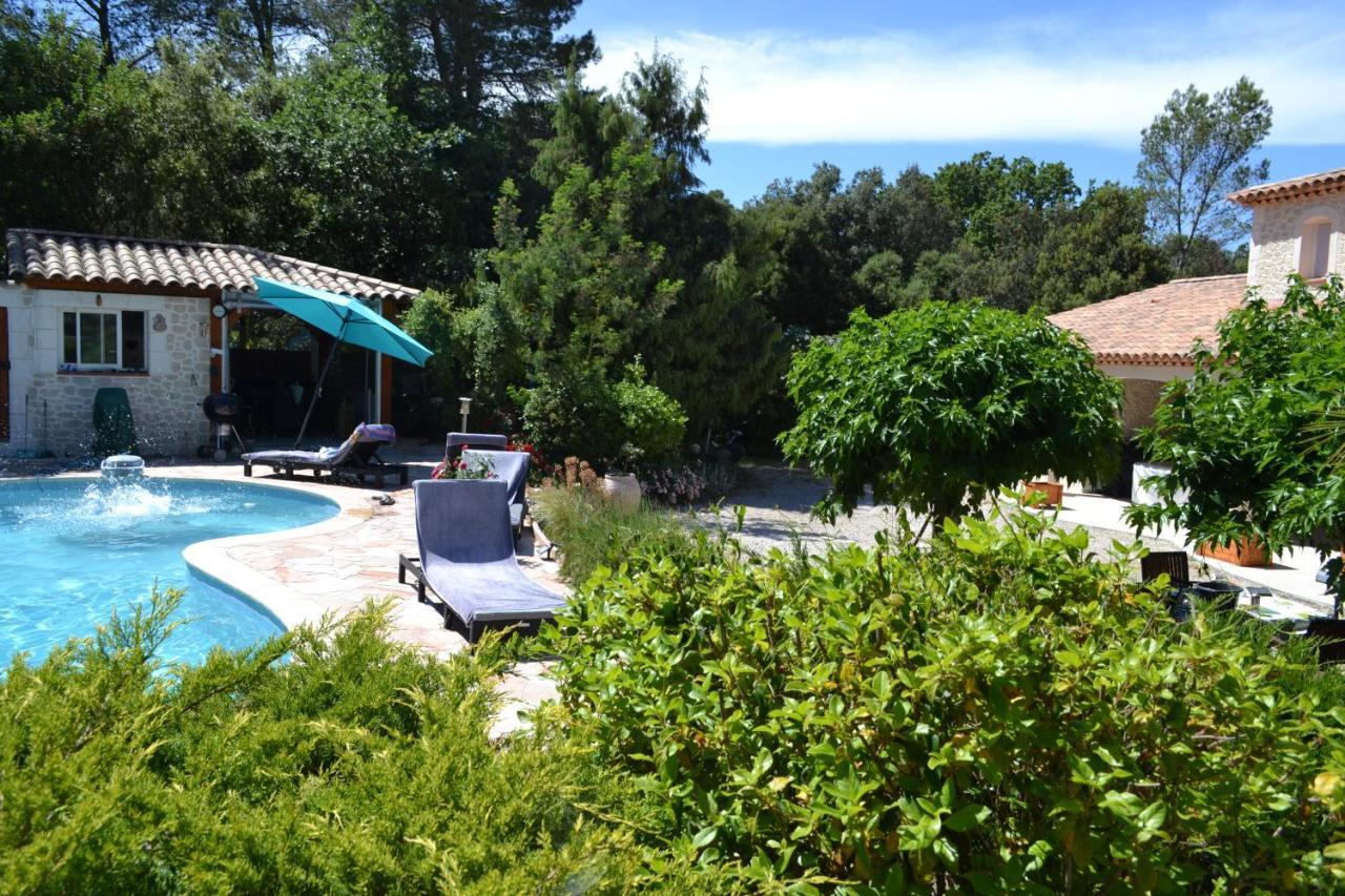 Suite 30 M2 Ideale Pour 2 Personnes Flassans-sur-Issole Εξωτερικό φωτογραφία