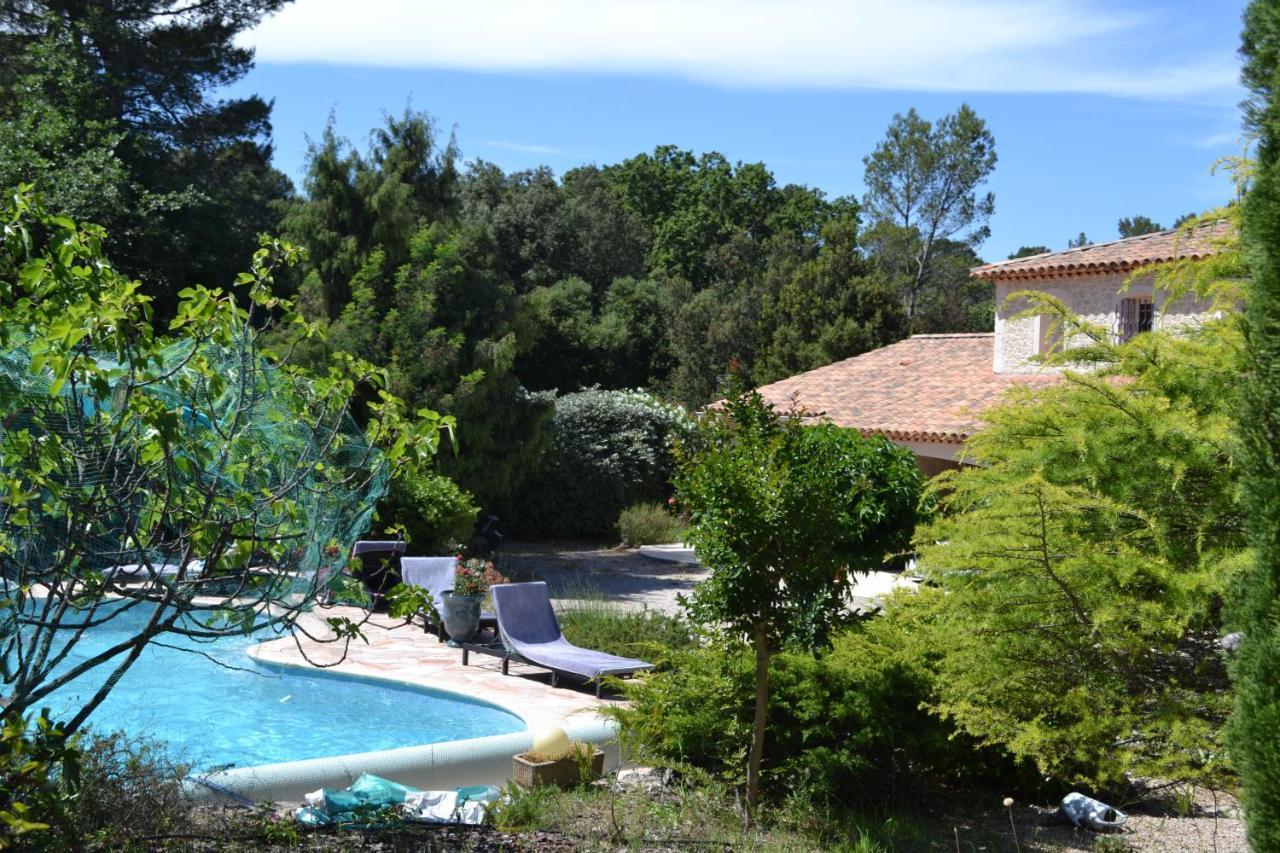Suite 30 M2 Ideale Pour 2 Personnes Flassans-sur-Issole Εξωτερικό φωτογραφία